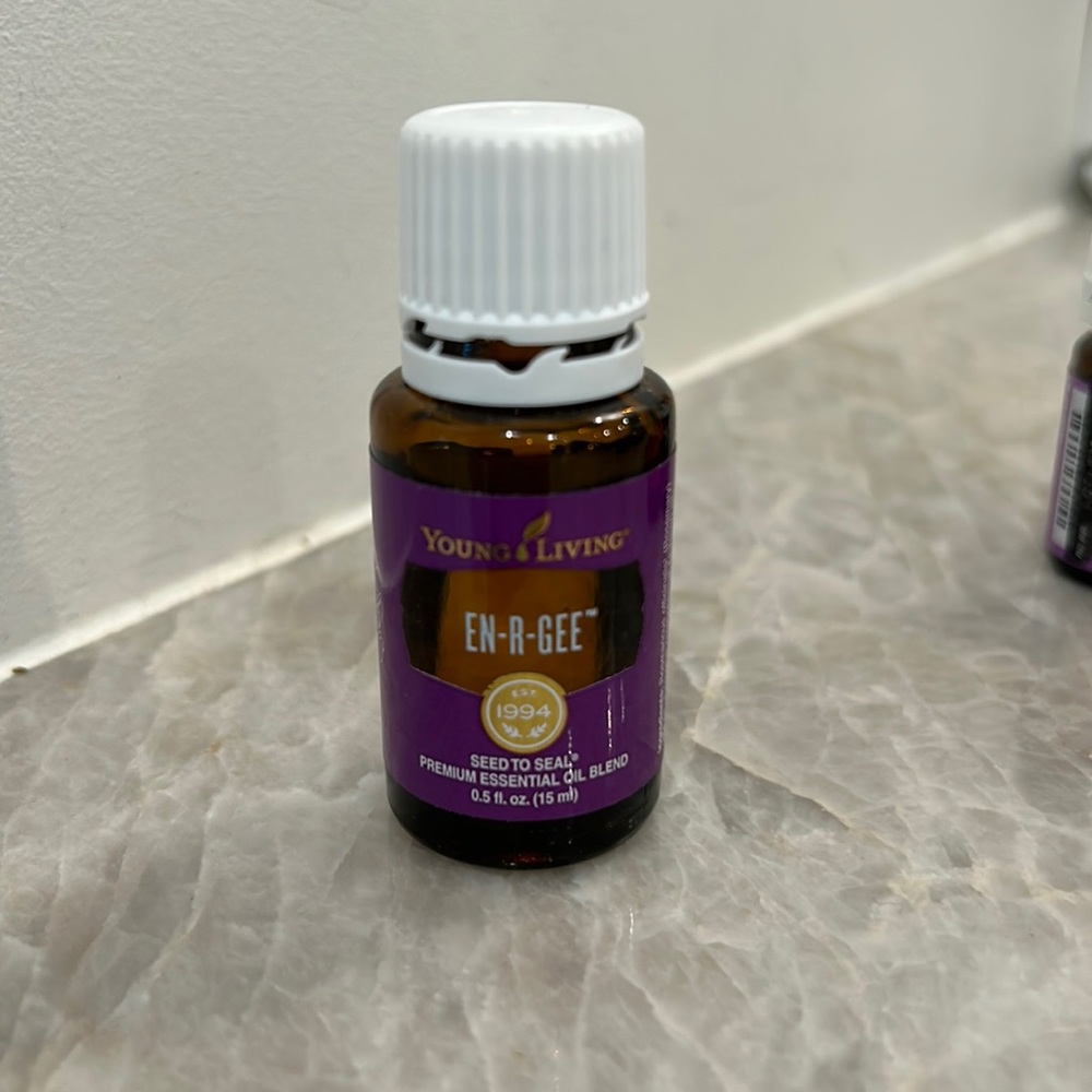 Young Living En-R-Gee opened, never used